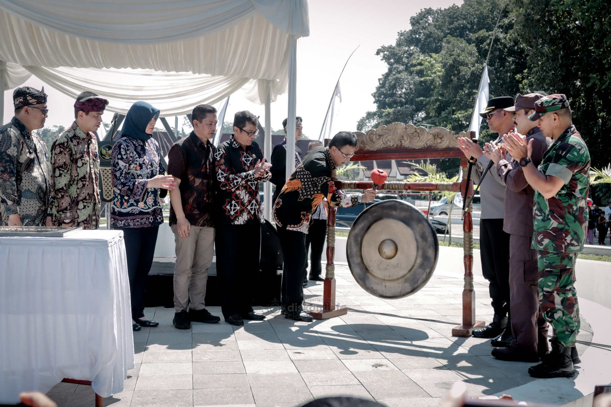 Tawarkan Fasilitas Lengkap dan...